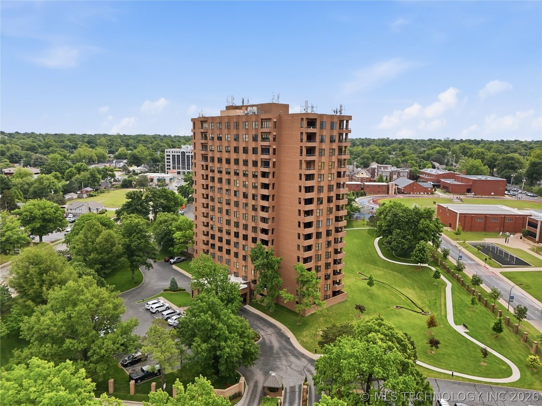 Condo in Tulsa, Oklahoma, United States 1 - 18177950