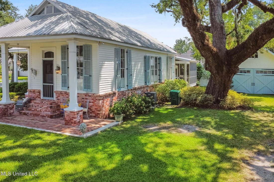 House in Bay St. Louis, Mississippi, United States 2 - 18178842