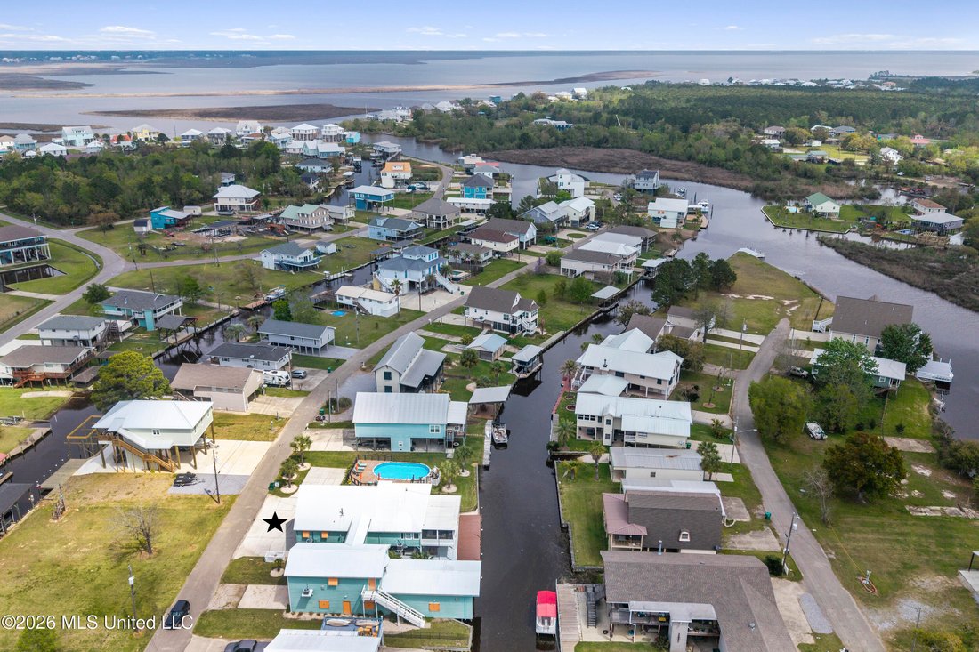 House in Bay St. Louis, Mississippi, United States 3 - 18178858