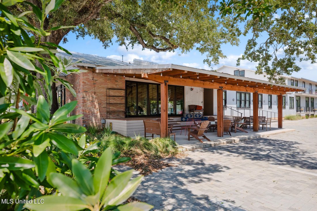 Condo in Bay St. Louis, Mississippi, United States 1 - 18179015