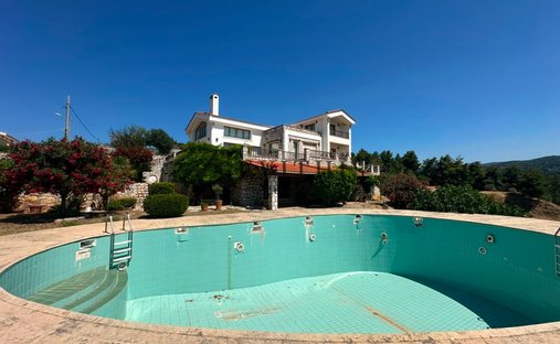 Villa in Oropos, Attica, Greece 1