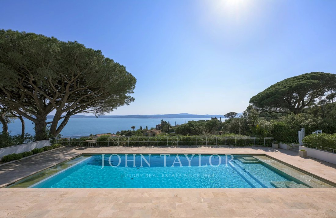 Estate in Nartelle-Noyer-Bellevue-bd des Sardinaux, Sainte-Maxime, France 1 - 12297131