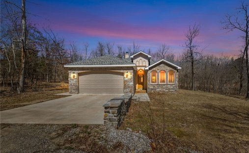 House in Mountainburg, Arkansas, United States 1