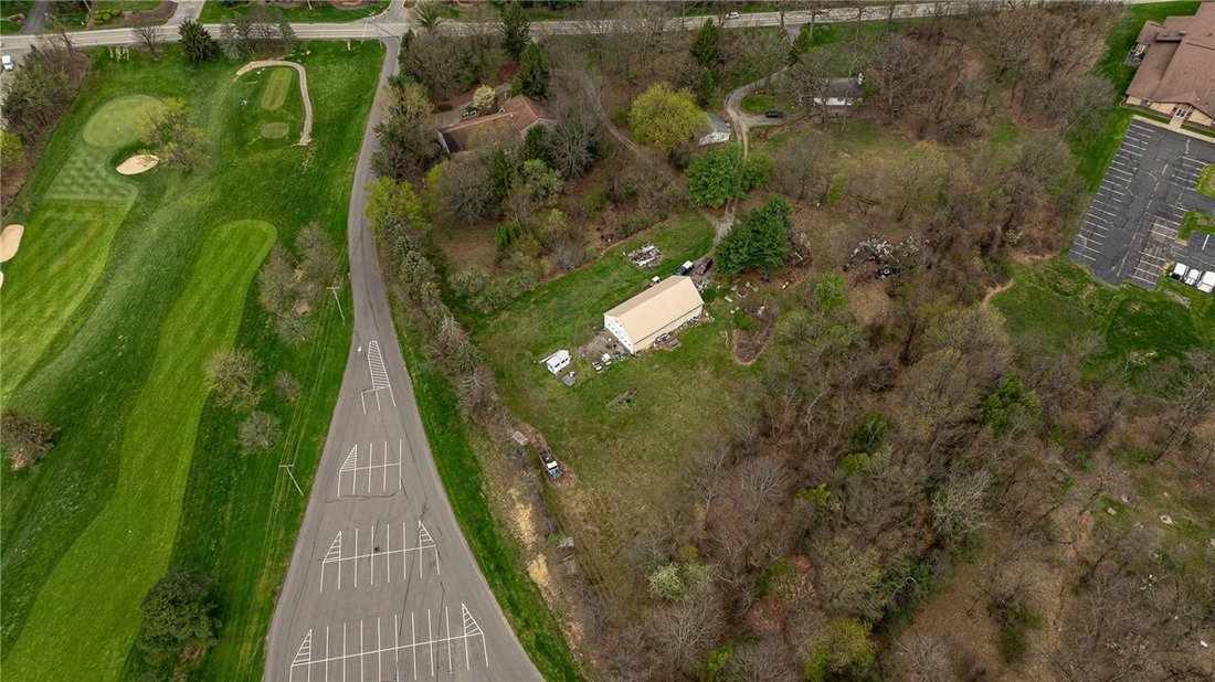 House in Franklin Park, Pennsylvania, United States 4 - 18180270