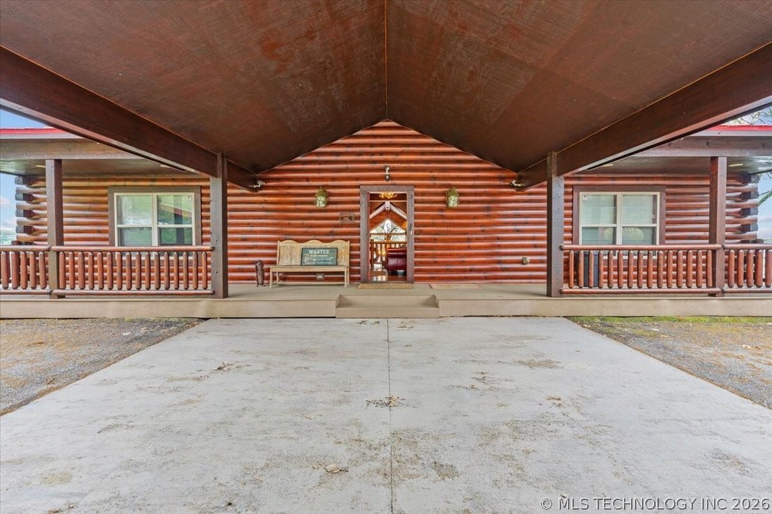Grove, Oklahoma, United States 3 - 18178177