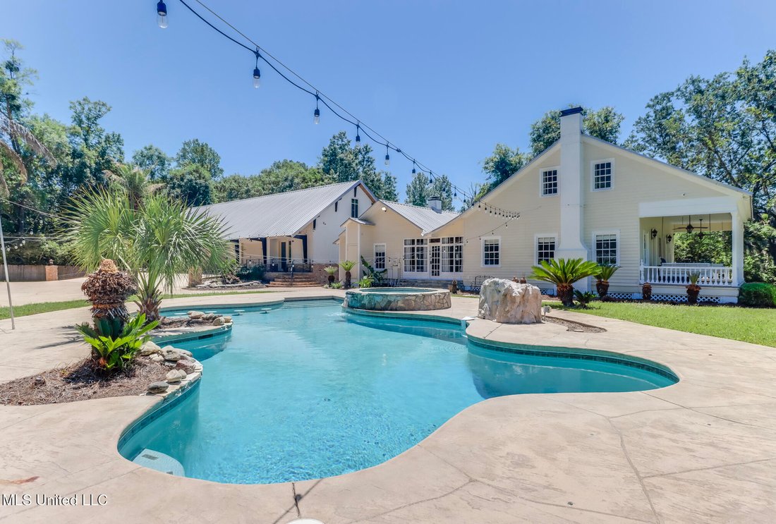 House in Biloxi, Mississippi, United States 2 - 18178899