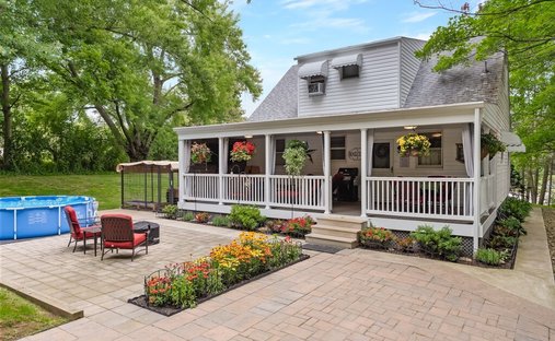 House in Zelienople, Pennsylvania, United States 1
