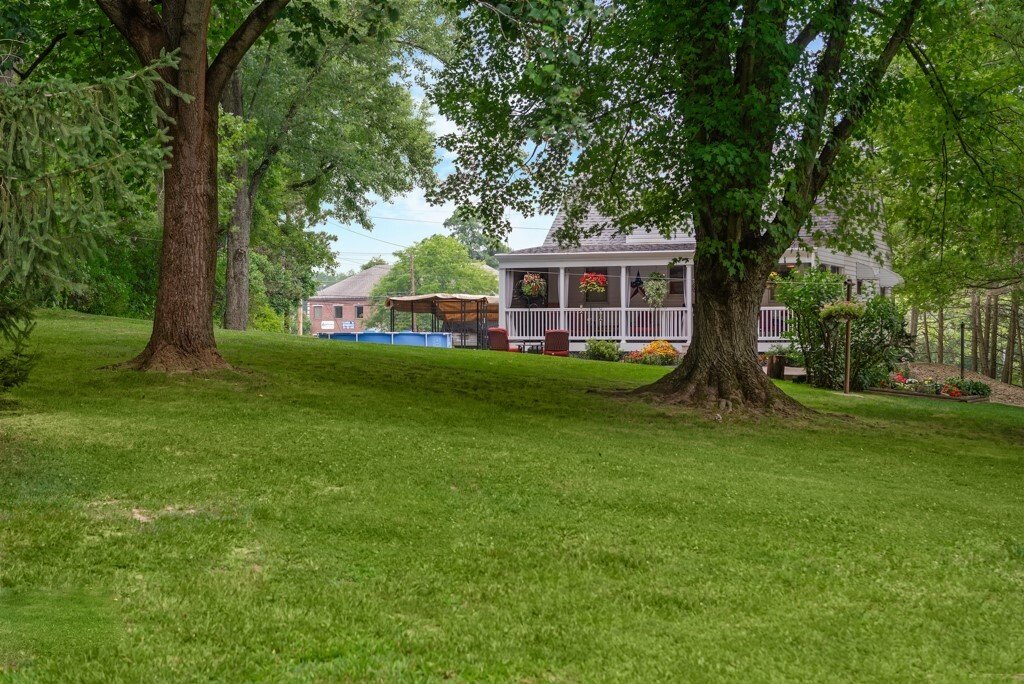 House in Zelienople, Pennsylvania, United States 5 - 18180370
