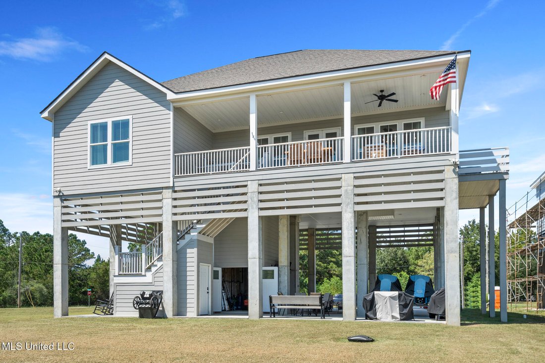 House in Diamondhead, Mississippi, United States 2 - 18178684