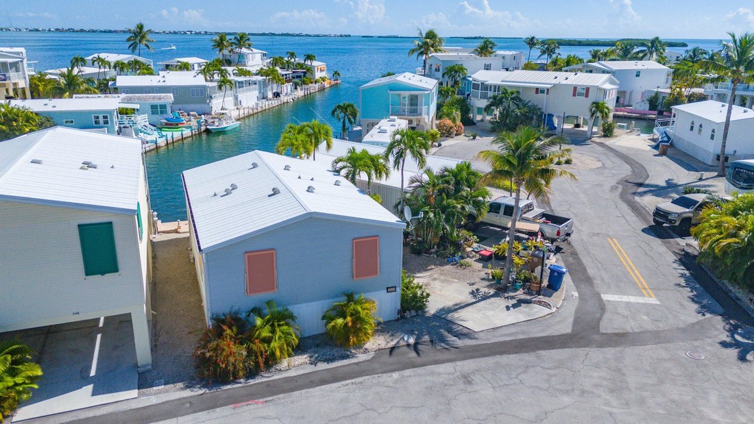 Big Pine Key, Florida, United States 2 - 18181394