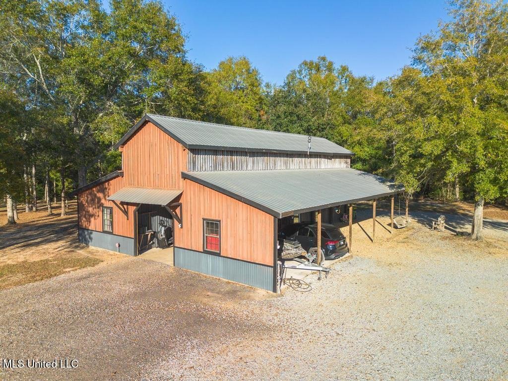 Lucedale, Mississippi, United States 4 - 18179004