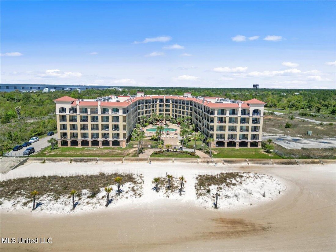 Condo in Pass Christian, Mississippi, United States 1 - 18178822