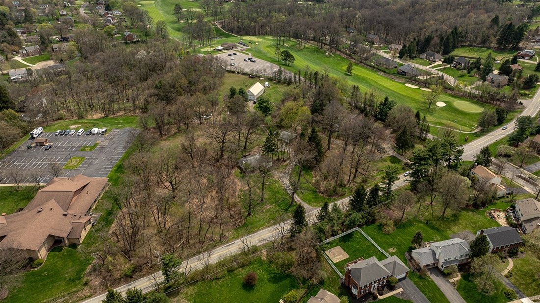 House in Franklin Park, Pennsylvania, United States 1 - 18180270