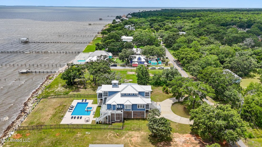 House in Ocean Springs, Mississippi, United States 2 - 18178594
