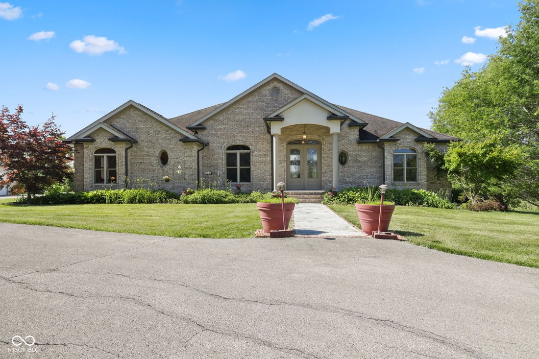 House in Brownstown, Indiana, United States 4 - 18177261