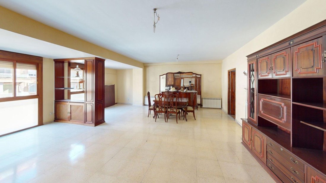 Apartment in Los Remedios, Seville, Spain 3 - 18181152