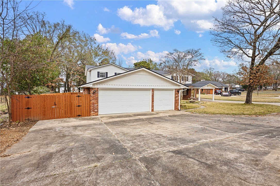 House in Russellville, Arkansas, United States 3 - 18179298