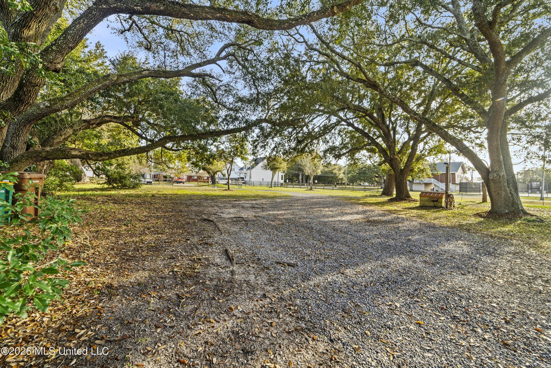 House in Pass Christian, Mississippi, United States 5 - 18178763