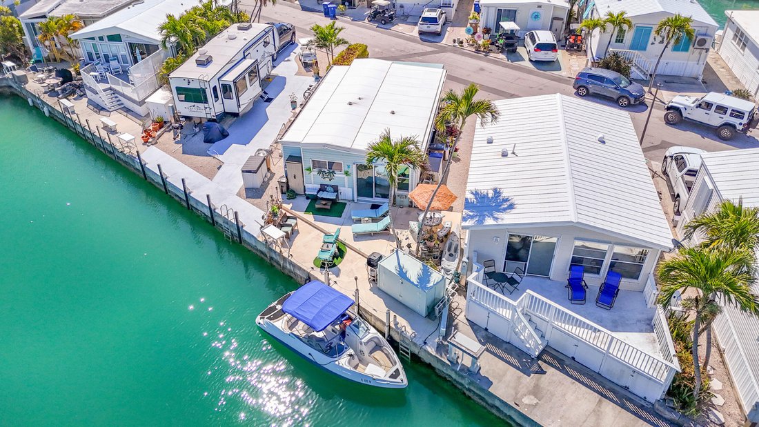 Big Pine Key, Florida, United States 1 - 18181393