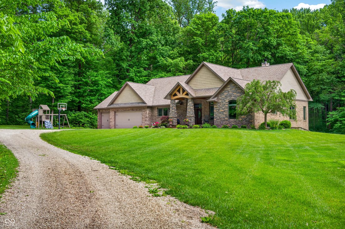 House in Seymour, Indiana, United States 3 - 18177700