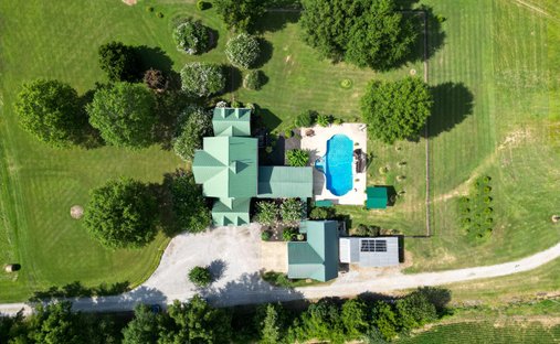 House in Michigan City, Mississippi, United States 1
