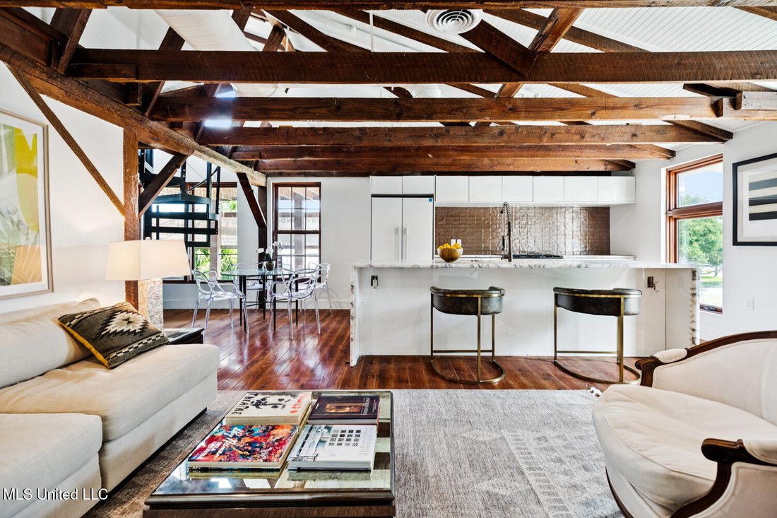 Condo in Bay St. Louis, Mississippi, United States 2 - 18179015