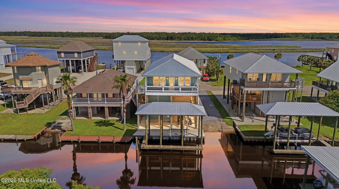 House in Bay St. Louis, Mississippi, United States 2 - 18178615