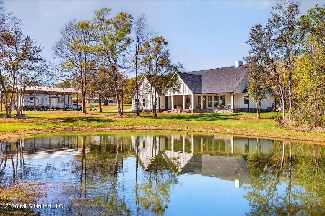 House in Saucier, Mississippi, United States 5 - 18179016