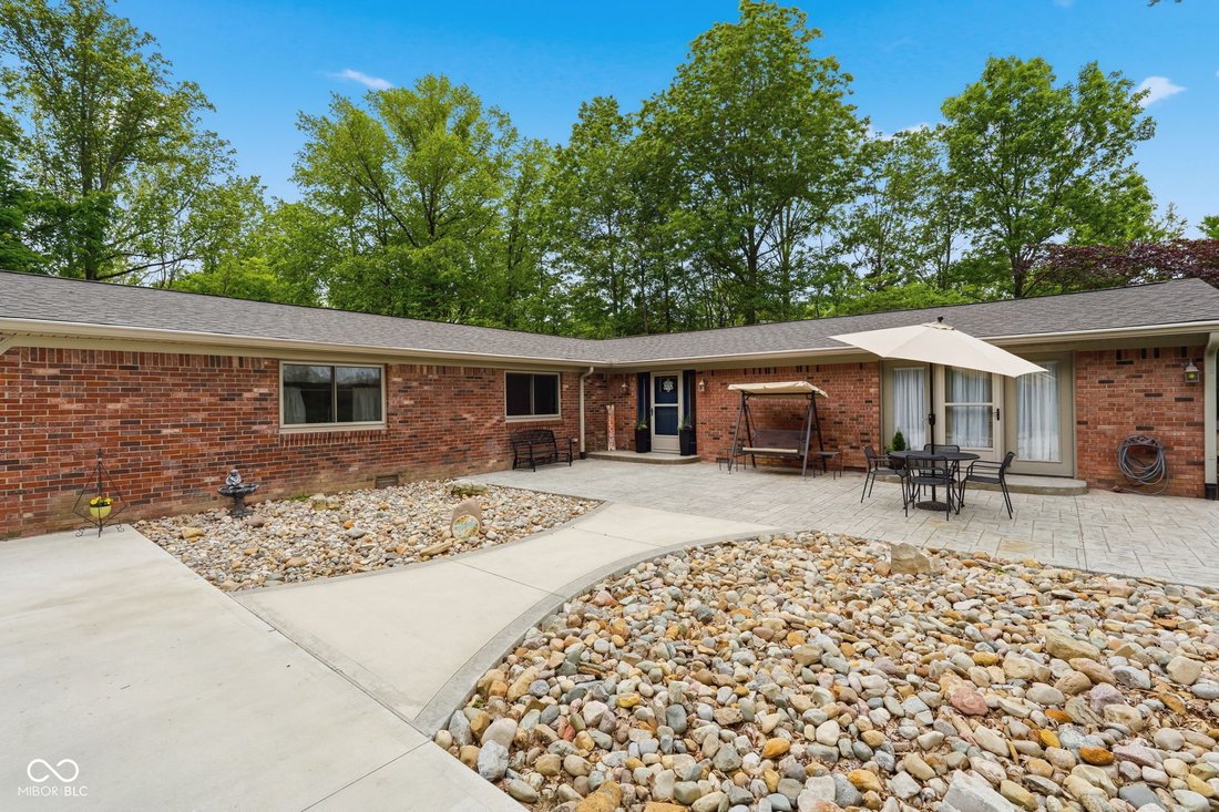 House in Brazil, Indiana, United States 2 - 18177872
