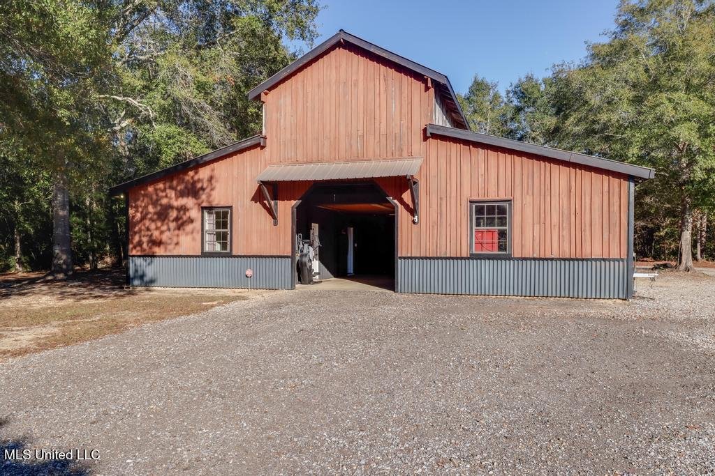 Lucedale, Mississippi, United States 3 - 18179004