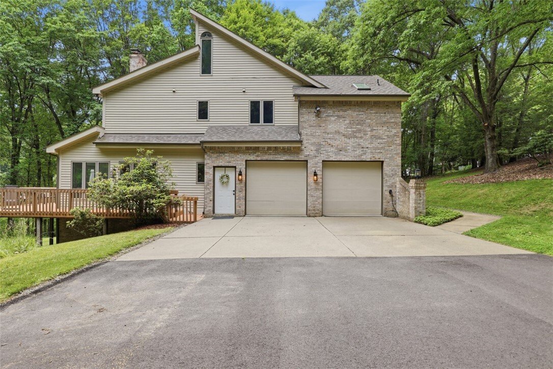 House in Gibsonia, Pennsylvania, United States 4 - 18180673