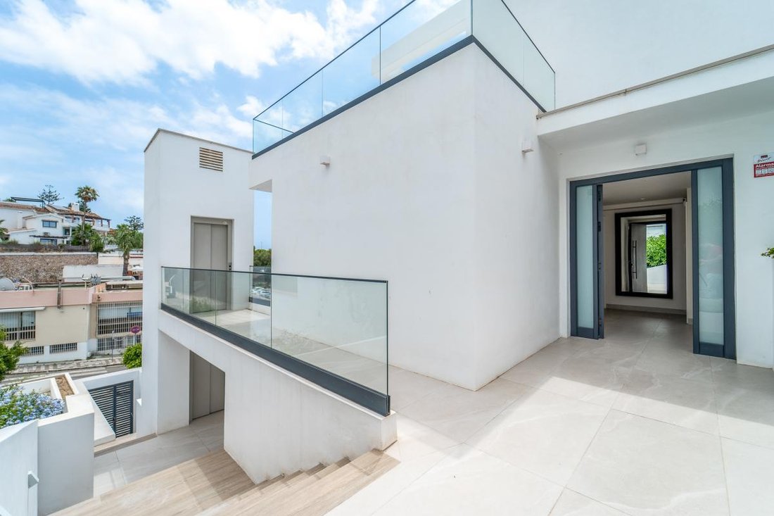 Villa in Benalmadena, Andalusia, Spain 5 - 17397252