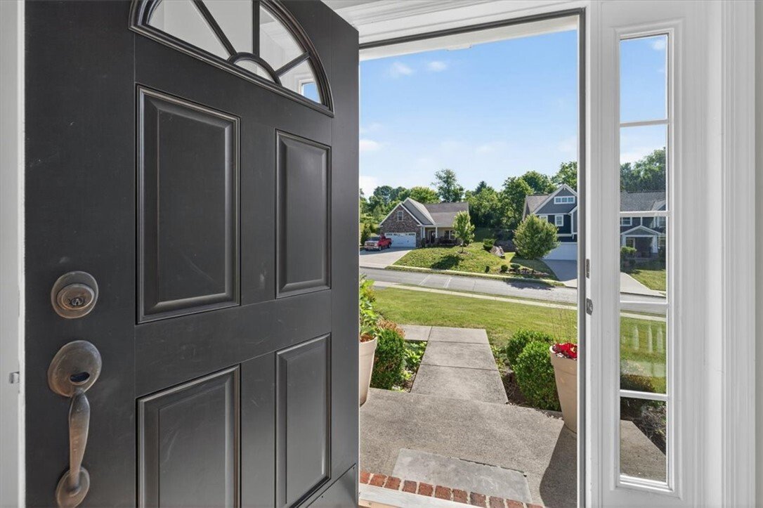 House in McKees Rocks, Pennsylvania, United States 3 - 18180488