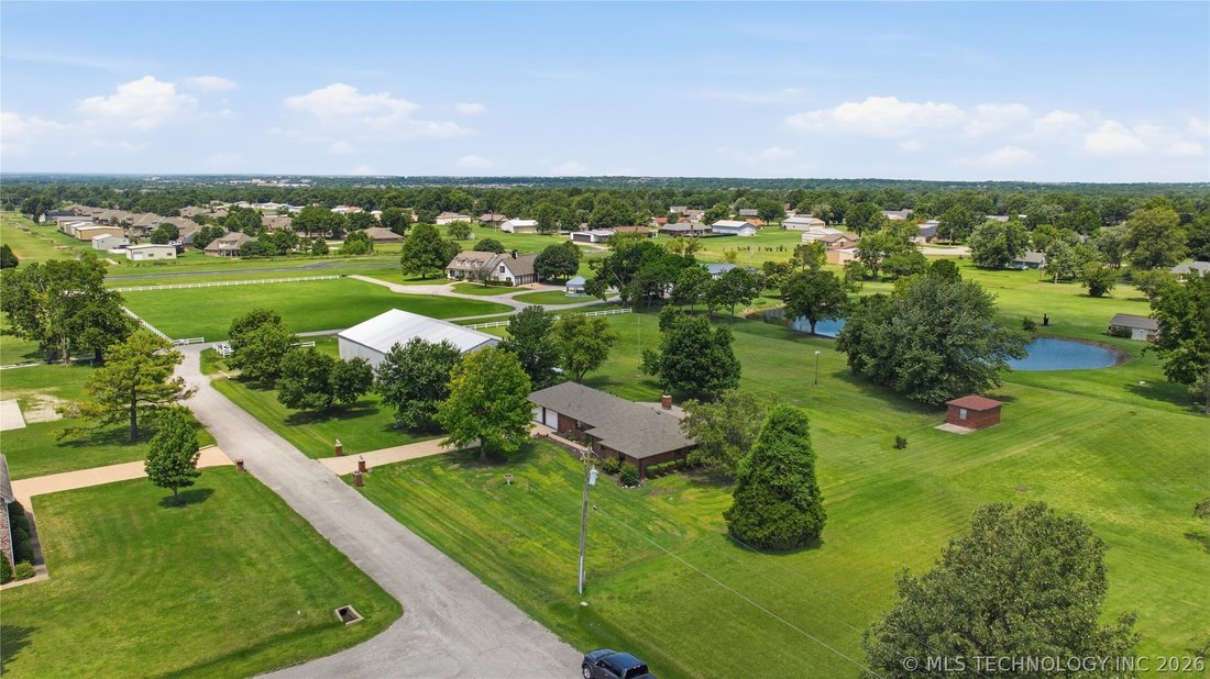 House in Owasso, Oklahoma, United States 4 - 18181140