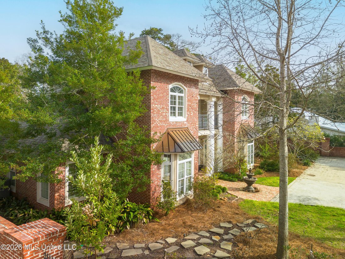 House in Ocean Springs, Mississippi, United States 3 - 18178974