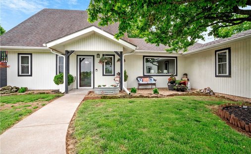 House in Johnson, Arkansas, United States 1