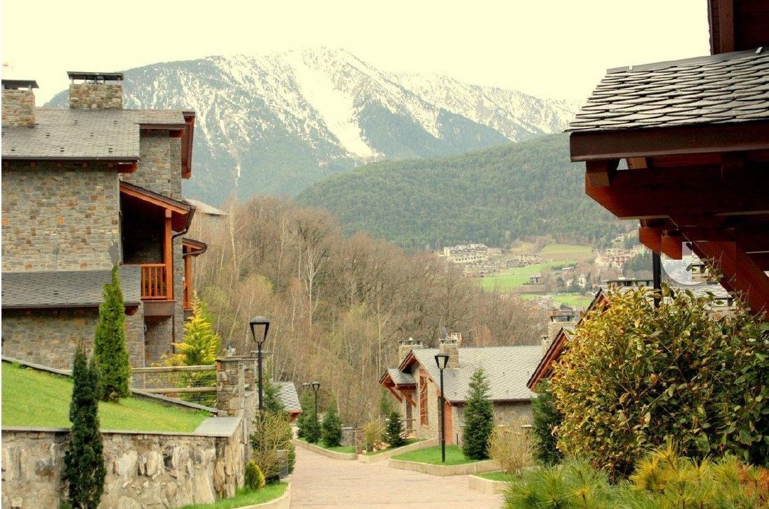 Apartment in L'Aldosa de la Massana, Canillo, Andorra 1 - 18181178