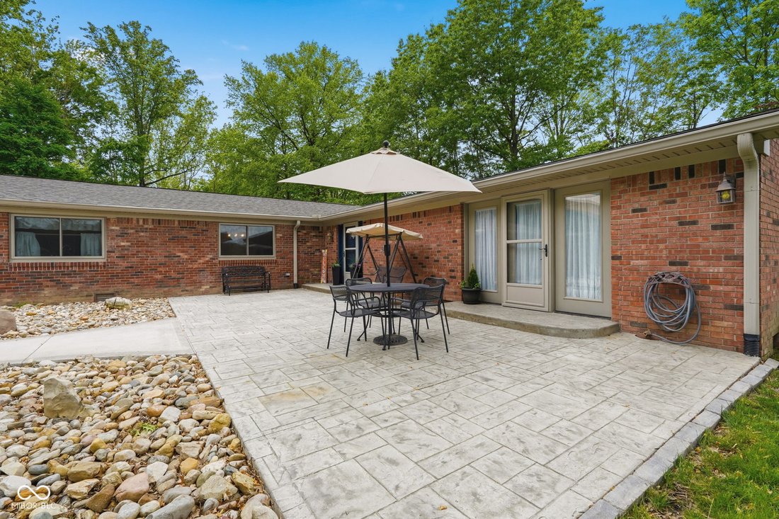House in Brazil, Indiana, United States 3 - 18177872