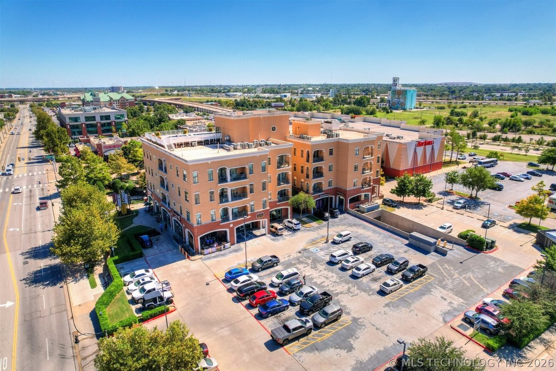 Condo in Oklahoma City, Oklahoma, United States 3 - 18178264