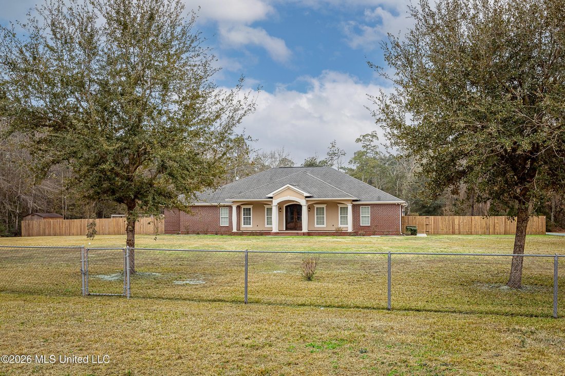 House in Ocean Springs, Mississippi, United States 2 - 18179499