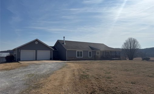 House in Maysville, Arkansas, United States 1