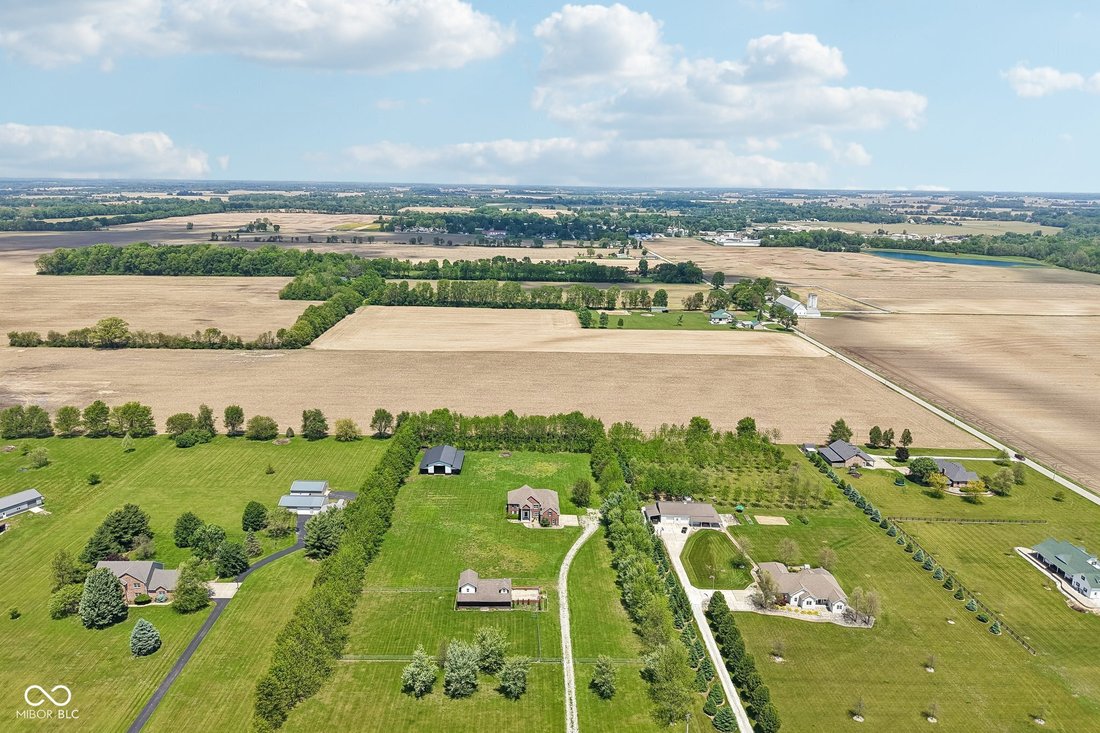House in Fairland, Indiana, United States 3 - 18177711