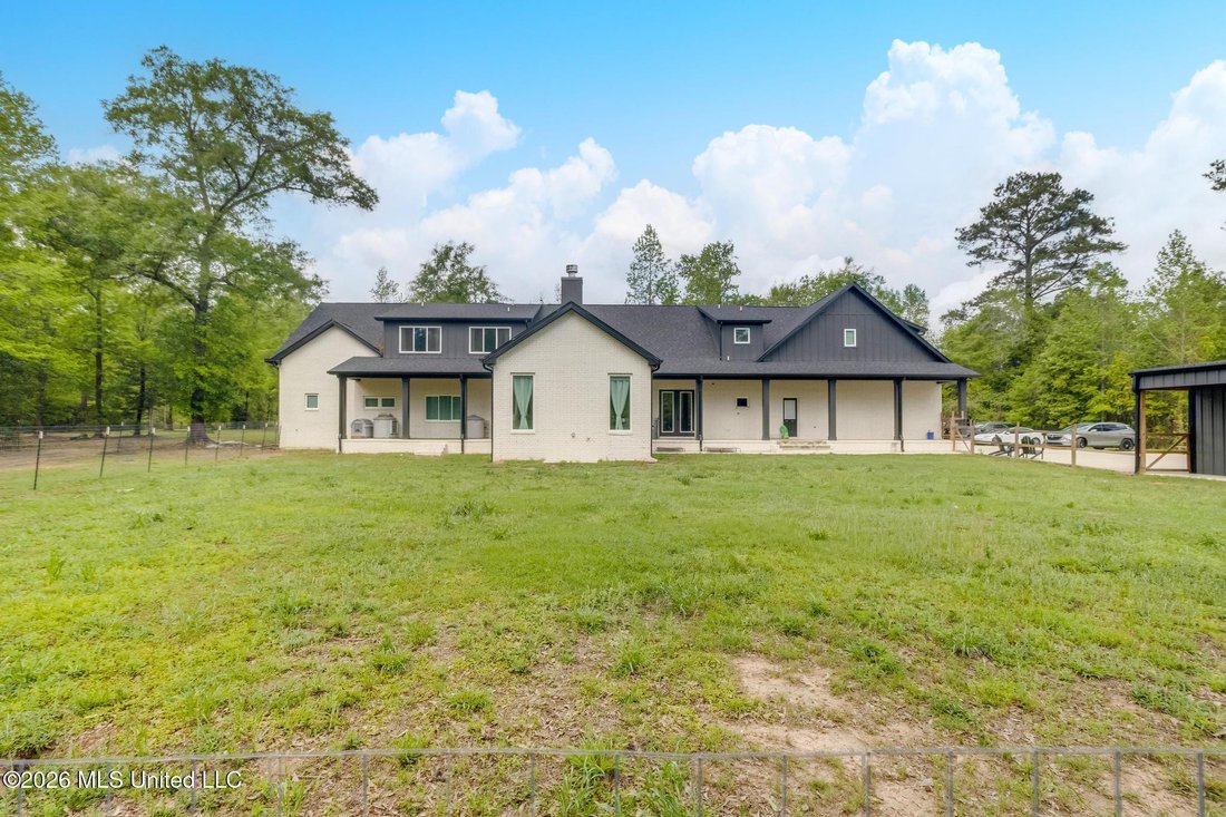 House in Saucier, Mississippi, United States 3 - 18178953