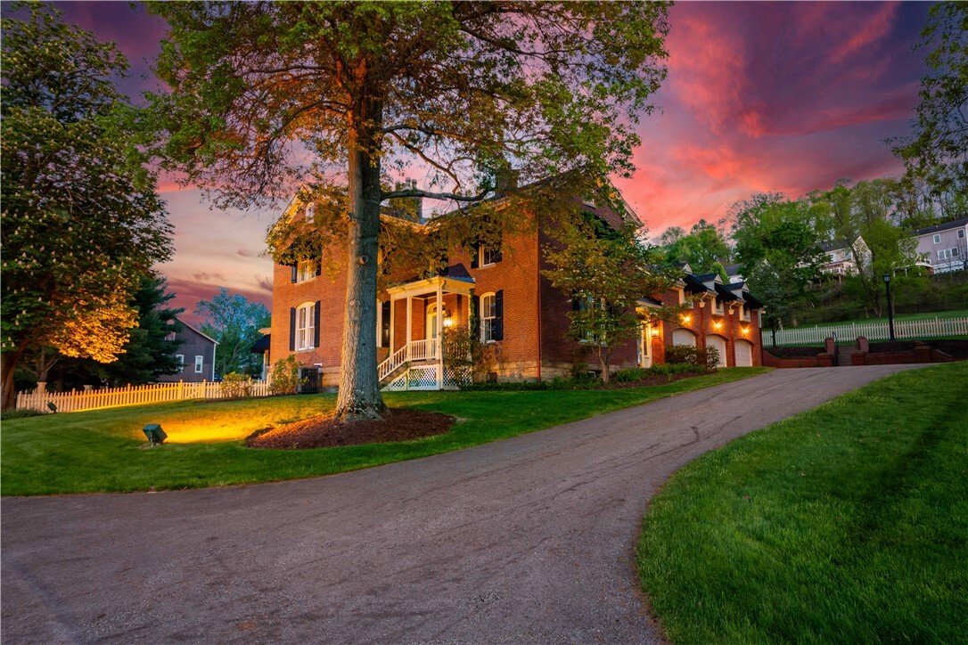 House in Canonsburg, Pennsylvania, United States 1 - 18180838