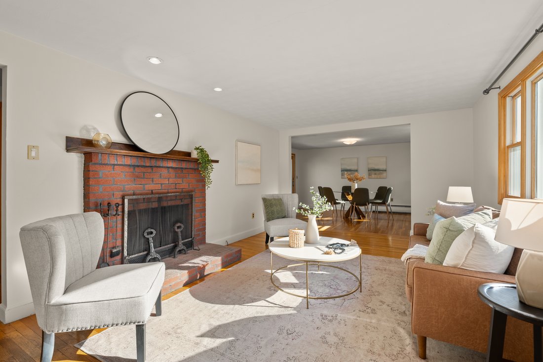 House in Arlington, Massachusetts, United States 4 - 18181414