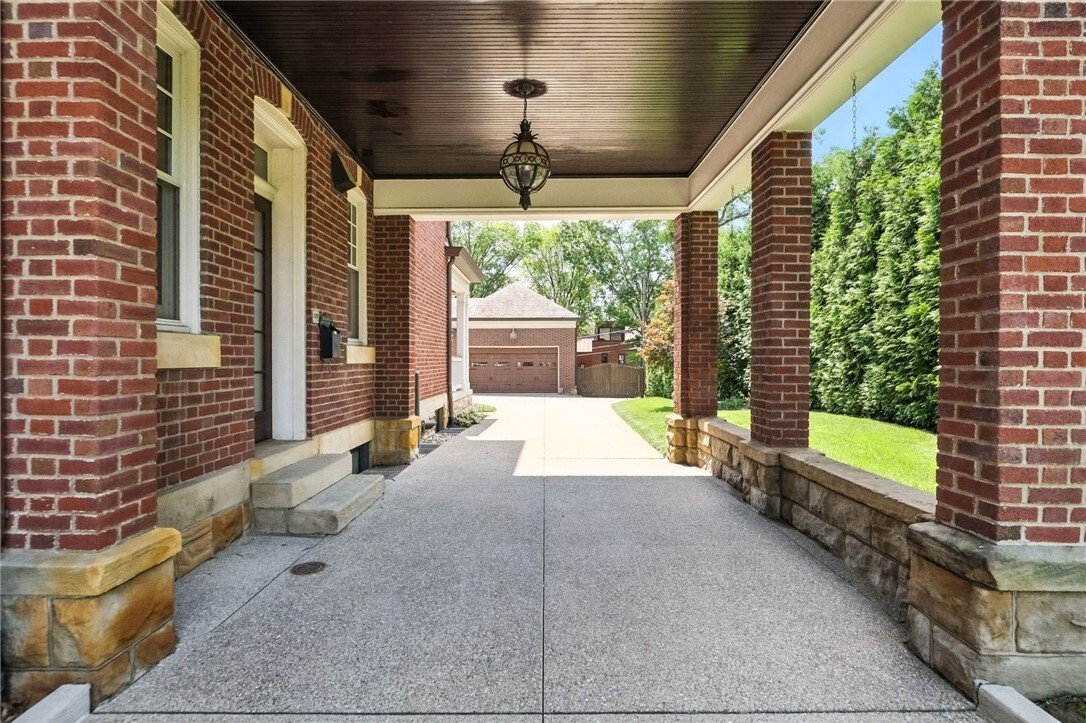 House in Pittsburgh, Pennsylvania, United States 4 - 18180472