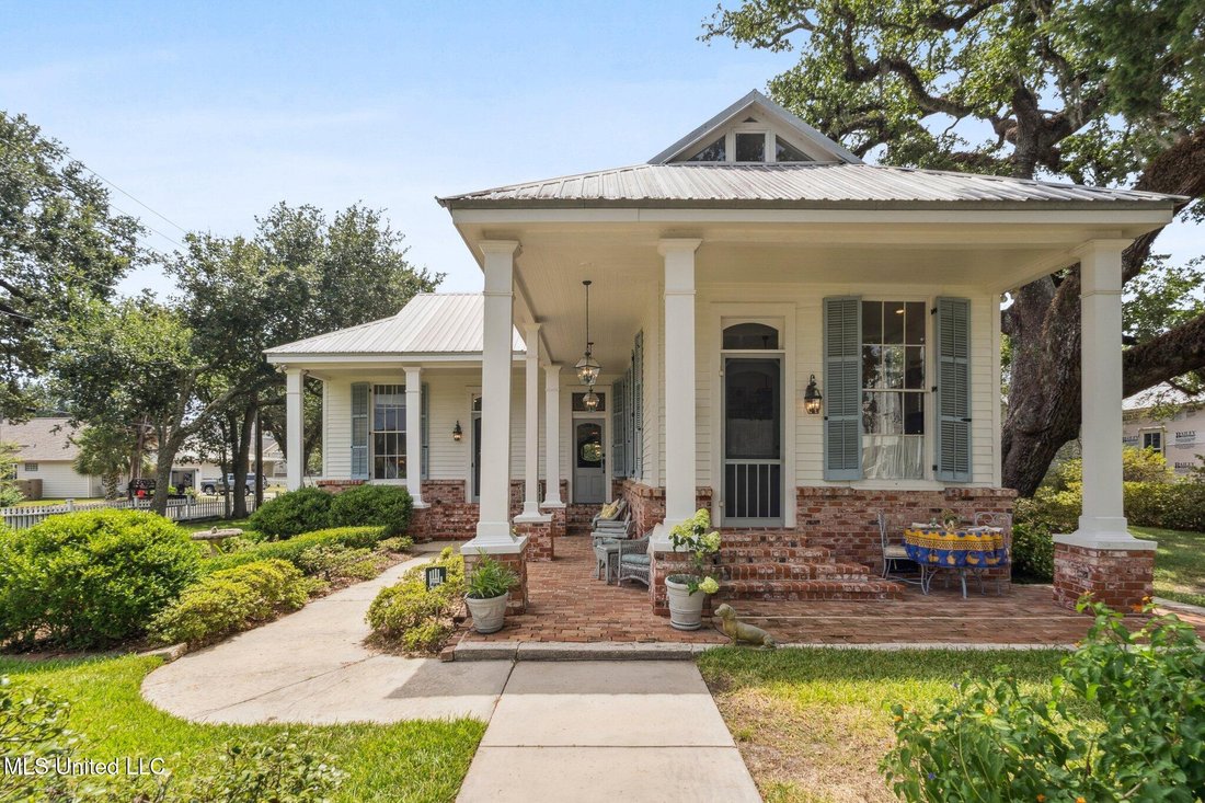 House in Bay St. Louis, Mississippi, United States 1 - 18178842