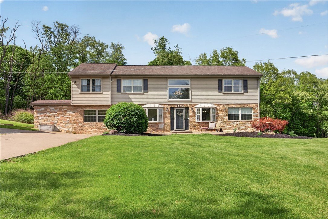 House in Bethel Park, Pennsylvania, United States 1 - 18180874