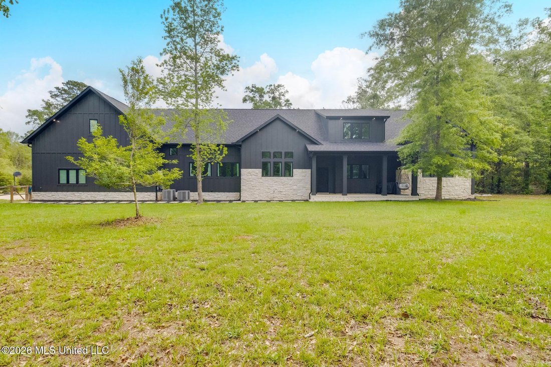 House in Saucier, Mississippi, United States 1 - 18178953