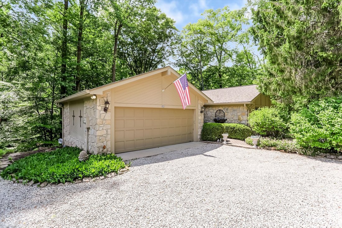 House in Trafalgar, Indiana, United States 3 - 18177883